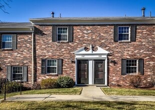 Building Photo - 1107 Windsor Dr N