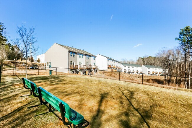 Building Photo - 5 Oak Rose Dr
