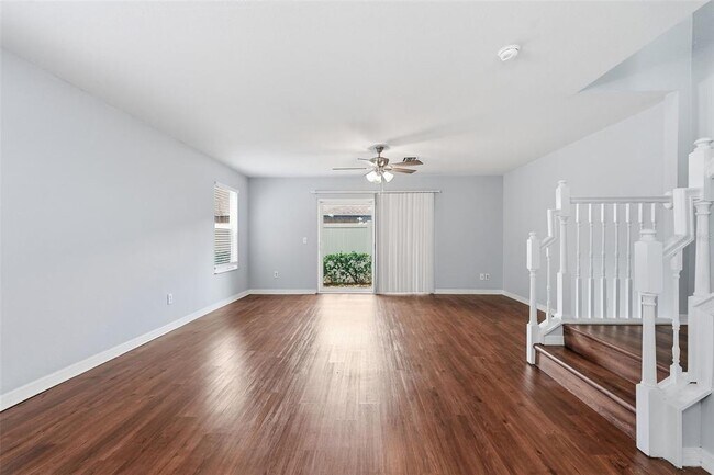 Building Photo - 2505 Harn Blvd