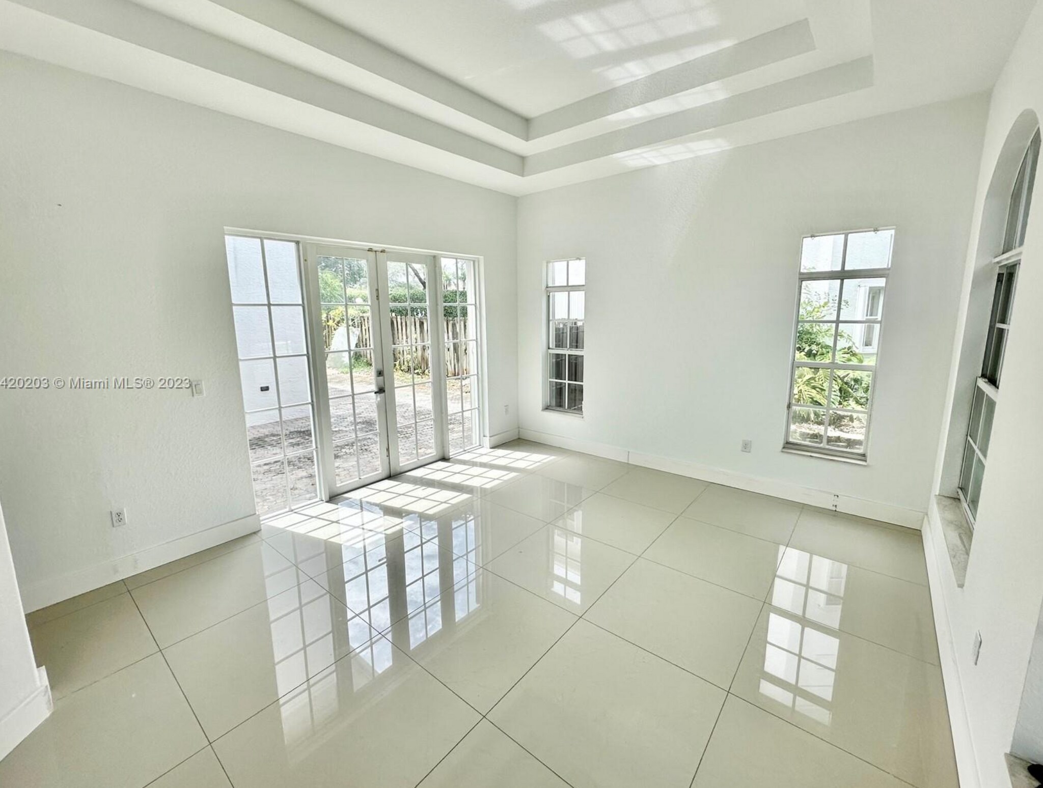 Building Photo - 6864 NW 113th Pl