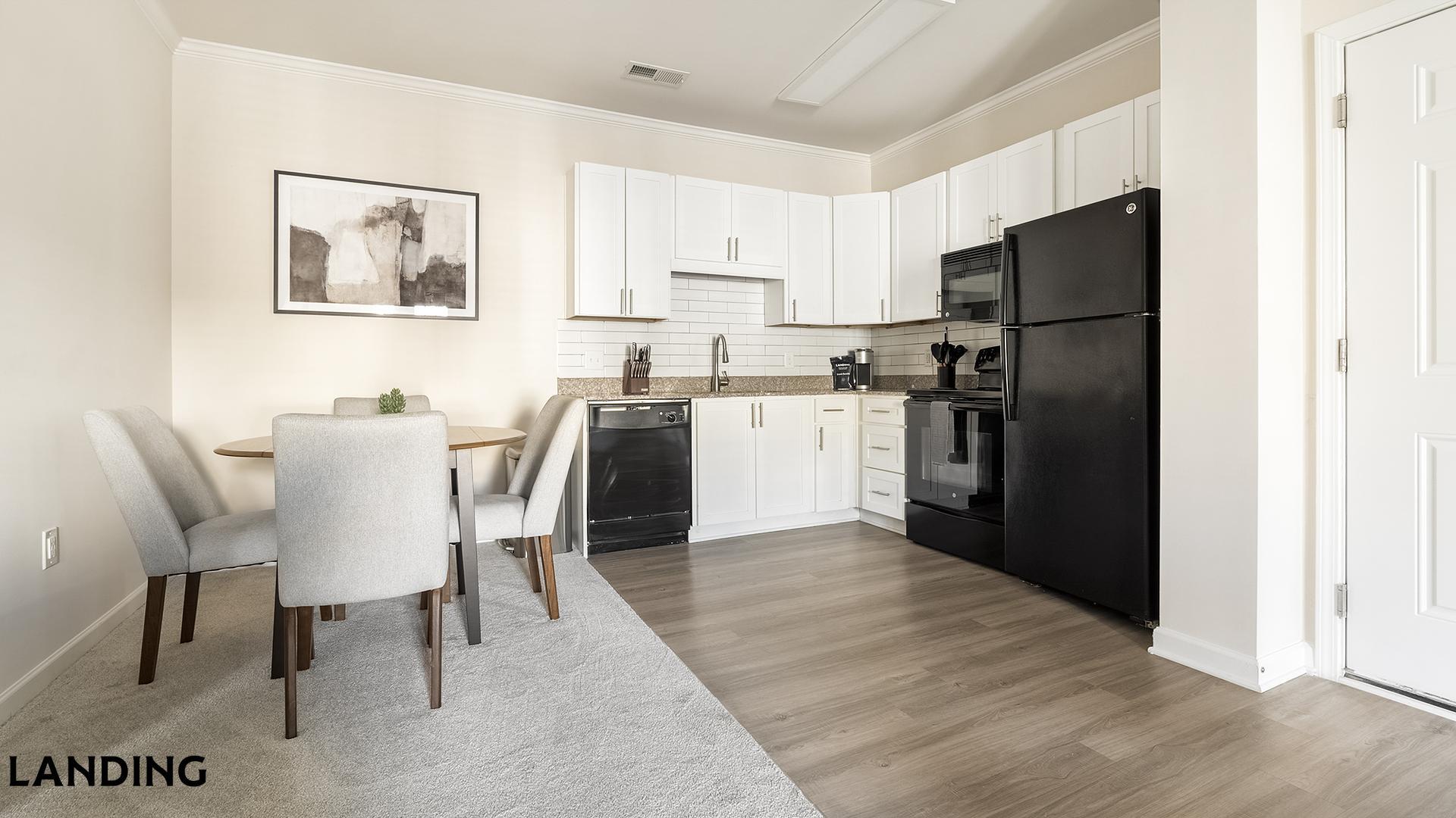 Building Photo - 9015 Kings Grant Dr