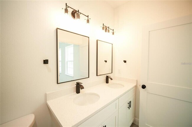 Building Photo - 13265 SW 85th Cir