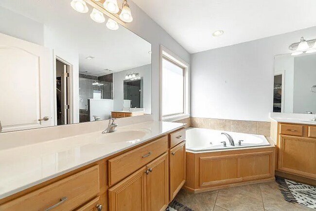 Building Photo - 4400 Orrine St