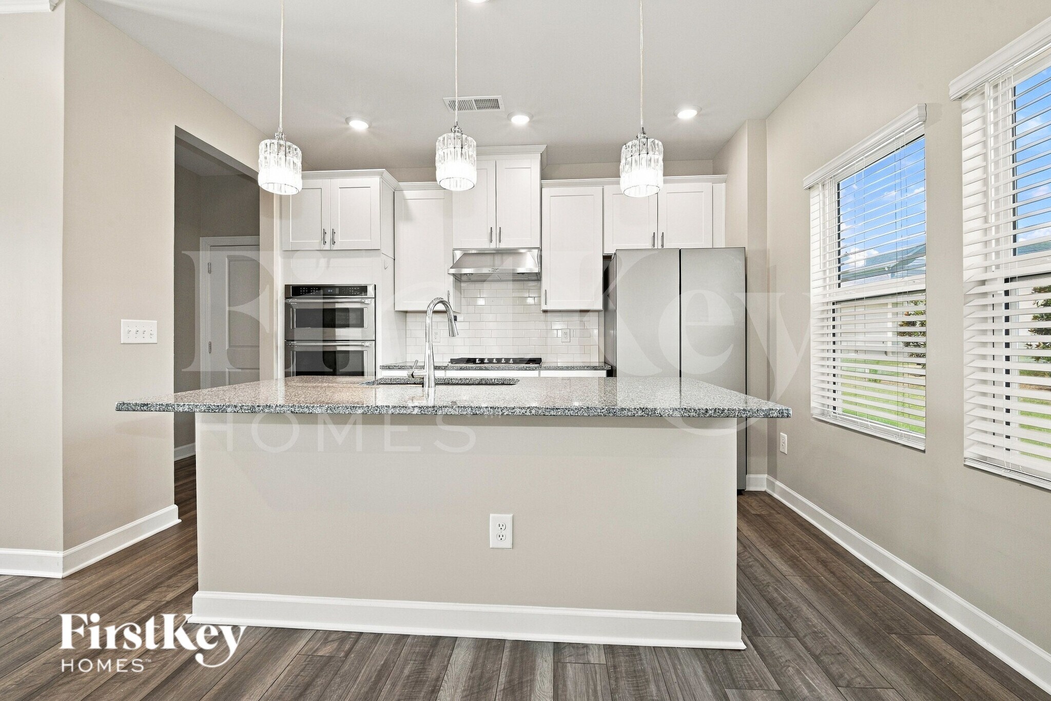 Building Photo - 14200 Laughing Gull Dr
