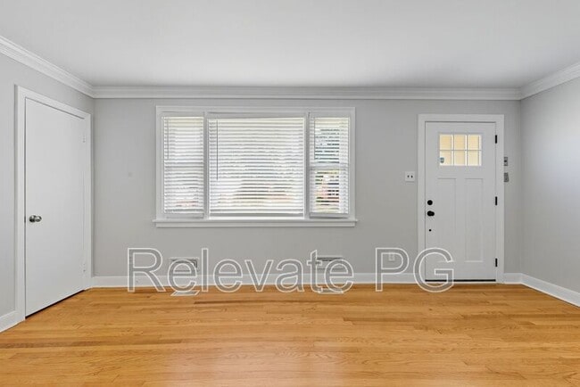 Building Photo - 8803 Weldon Dr
