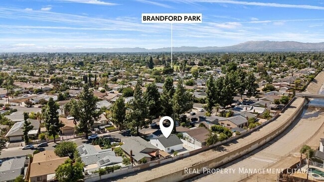 Building Photo - 13050 Tonopah St