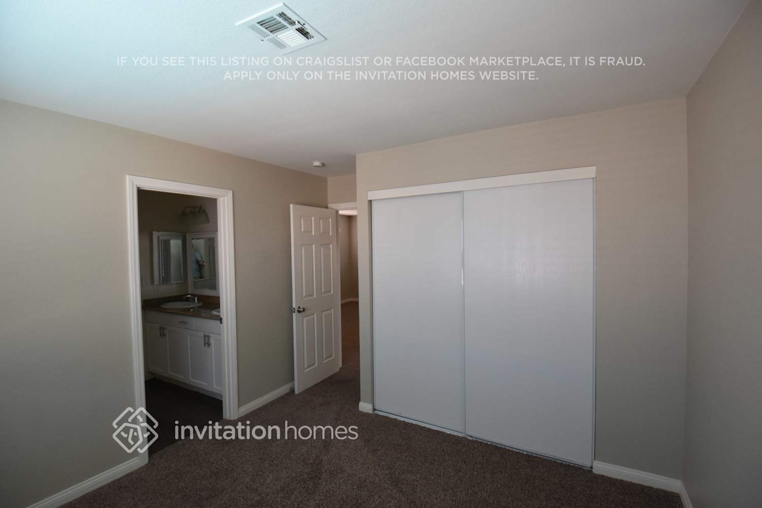 Building Photo - 6440 Silver Dawn Ln