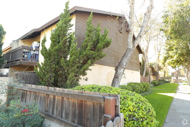 Primary Photo - Grove Side Apartments