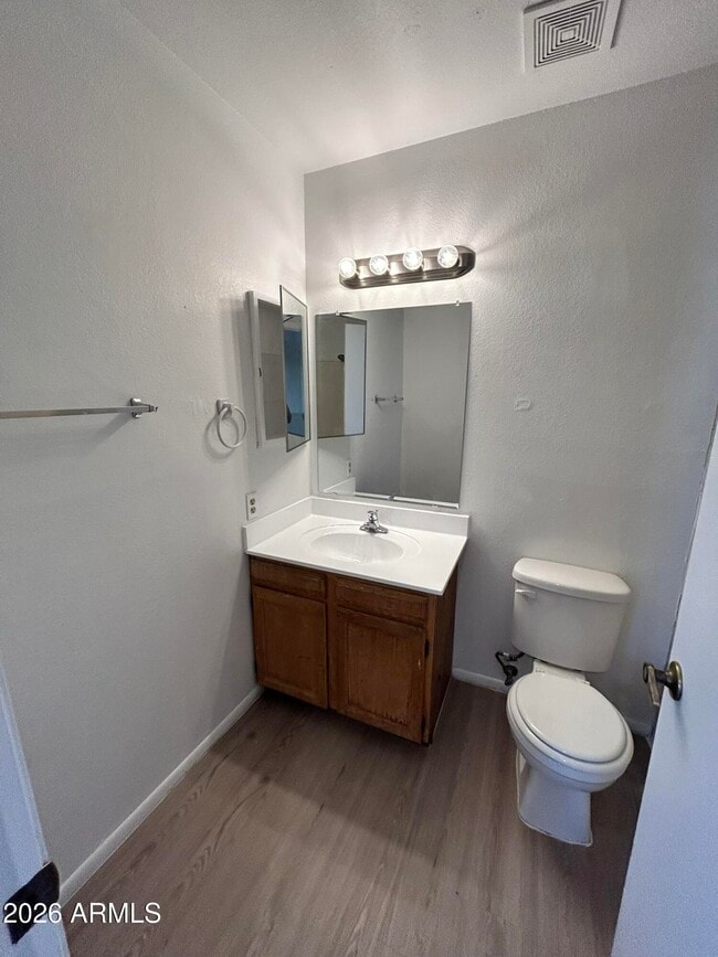Building Photo - 2040 S Longmore