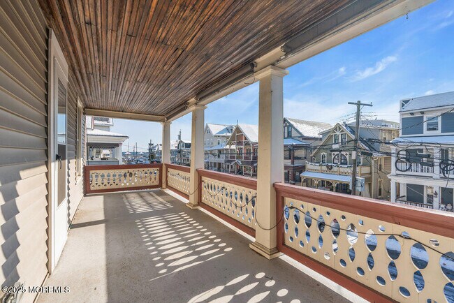 Building Photo - 31 Embury Ave