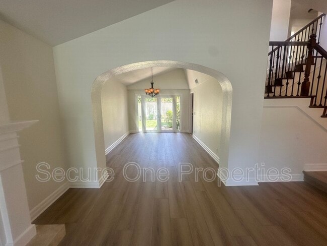 Building Photo - 3880 Via Verde