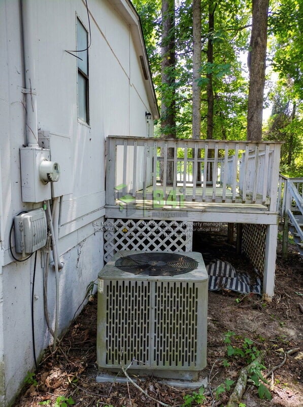 Building Photo - 165 Chapel Hill Cir