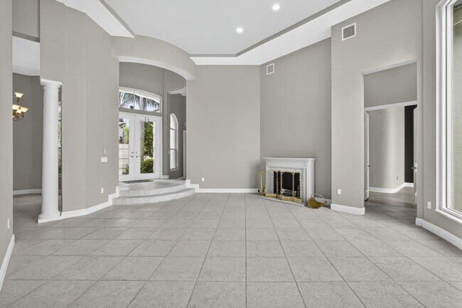 Building Photo - 2162 Stotesbury Way