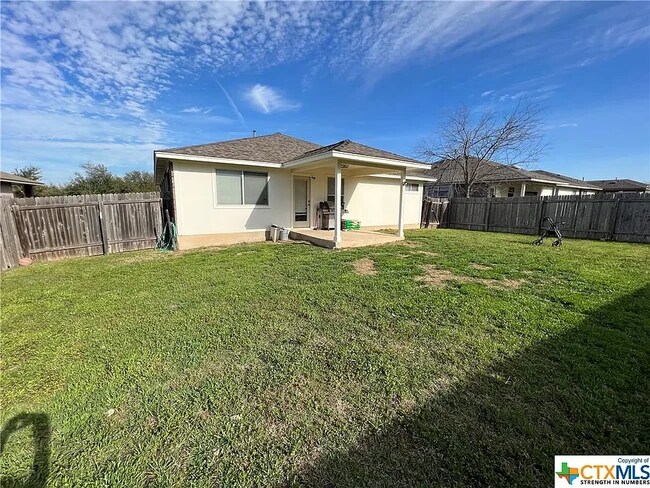 BACKYARD - 1119 Burgess Dr