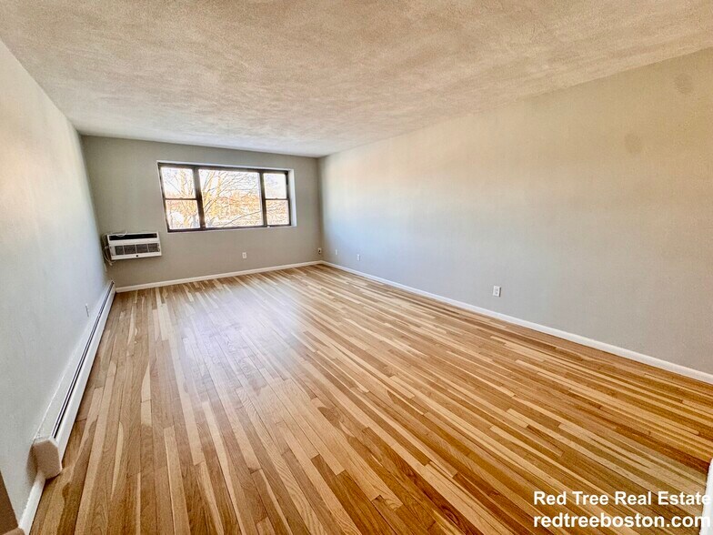 Building Photo - 97 Spring St