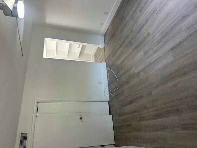 Building Photo - 3550 NW 104th Ave