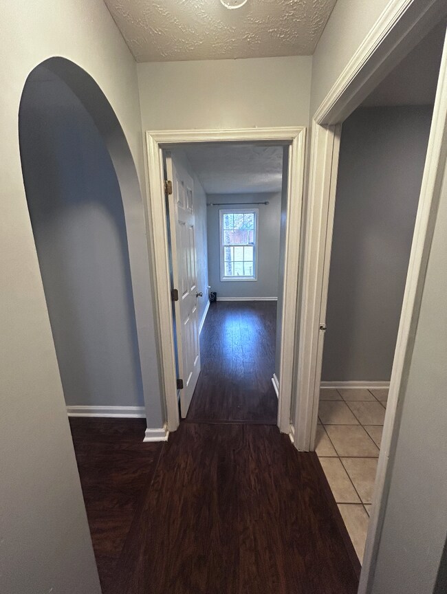 Building Photo - 137 Haywood Dr