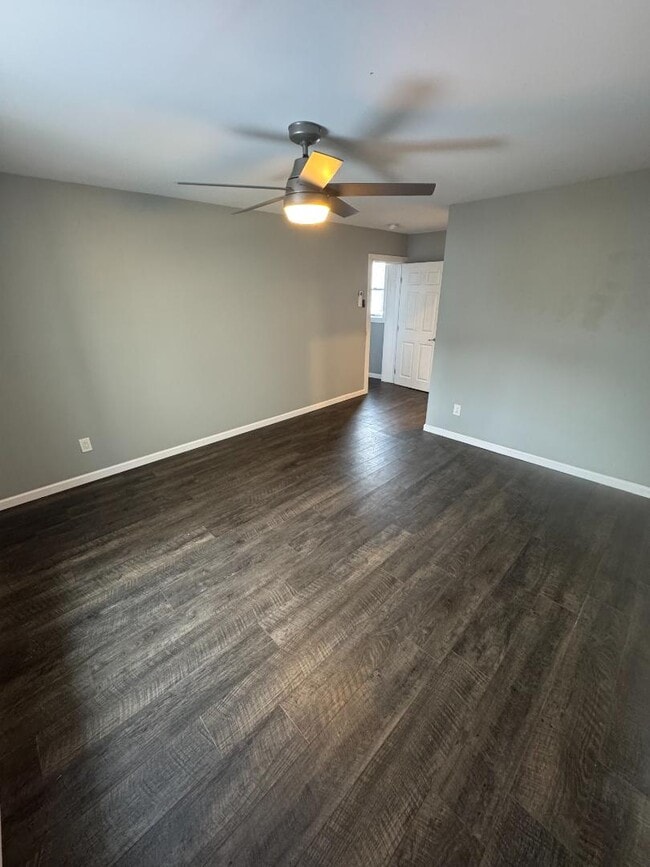 Building Photo - 308 Lockard Ave