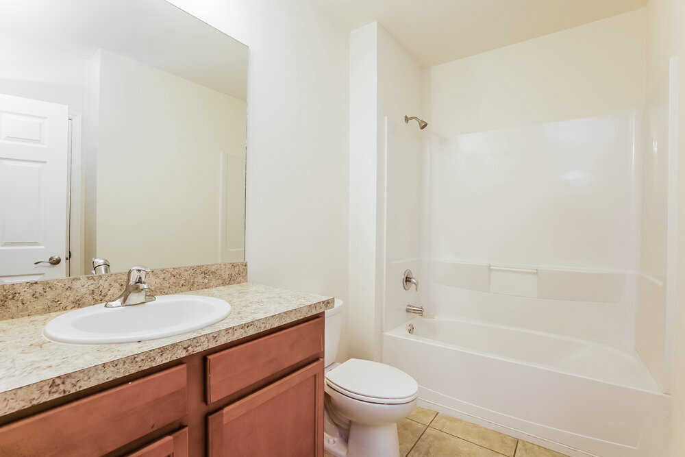 Building Photo - 203 NE 9th Ave