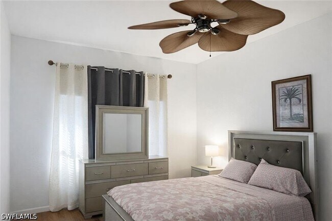 Building Photo - 10710 San Tropez Cir