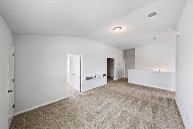 Building Photo - Greenbelt, Second En Suite, Media and Game...