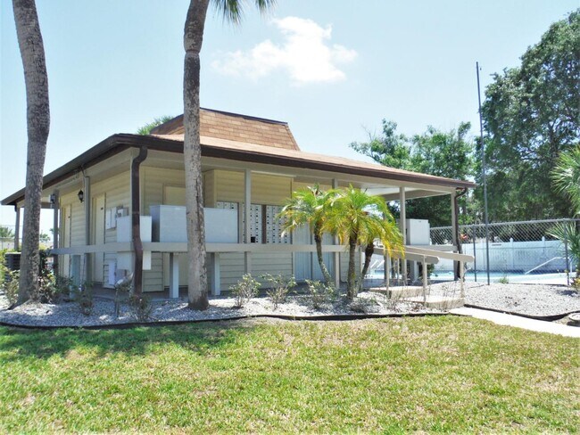 Building Photo - 1024 Spring Meadow Dr