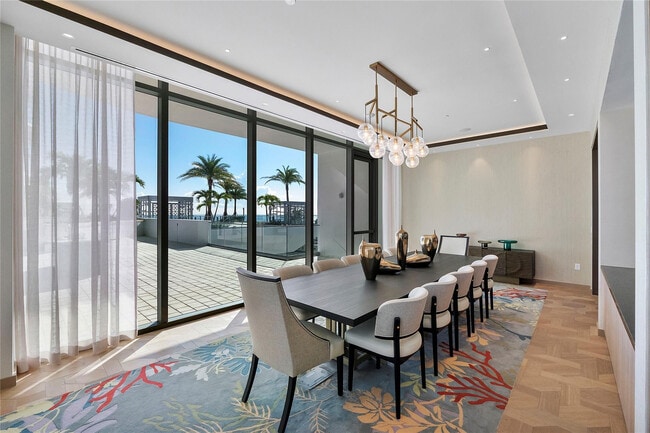 Building Photo - 153 N Seabreeze Blvd