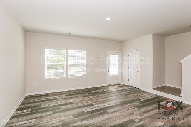 Building Photo - 109 Dogwood Vlg Trl
