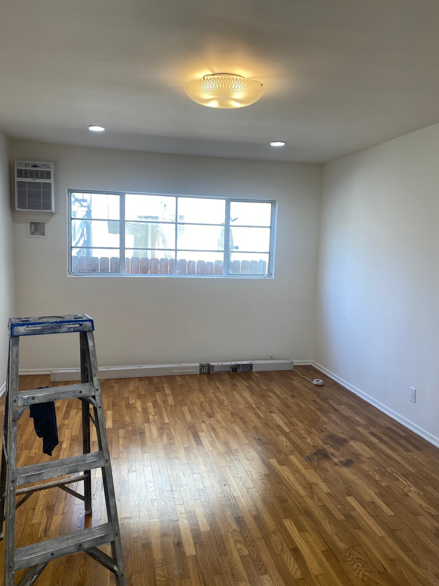 Building Photo - 5514 Edgewood Plz