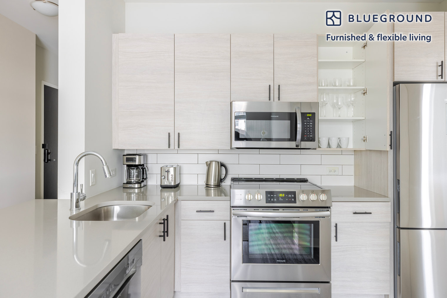 Building Photo - 6149 N Broadway