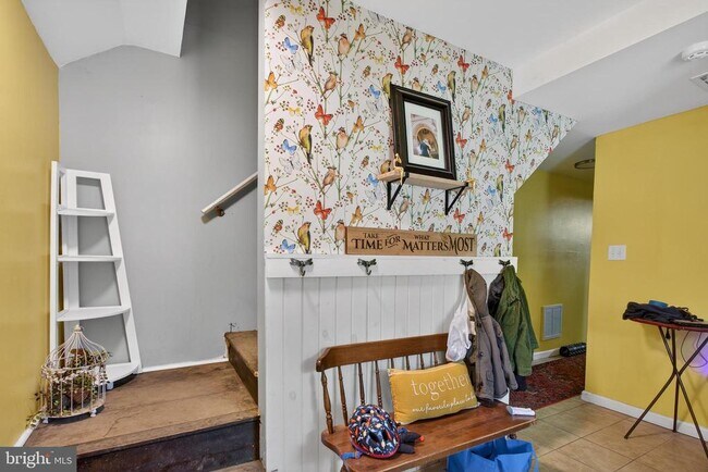 Building Photo - 1238 Logger Dr