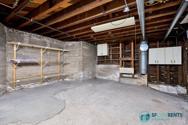 Building Photo - Forest Hill: Elegant Single Family Home