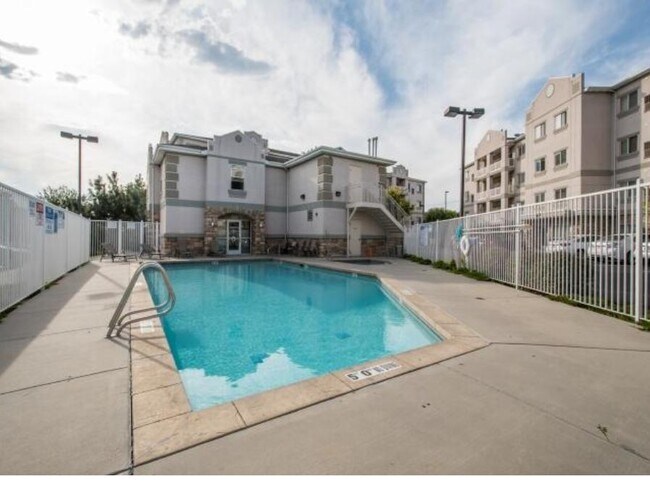 Building Photo - 1156 E 3300 S