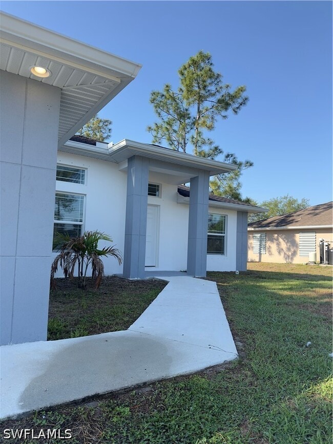 Building Photo - 3707 38th St SW