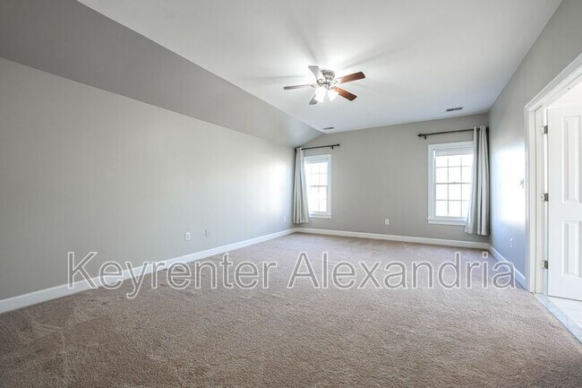 Building Photo - 13568 Heritage Farms Dr