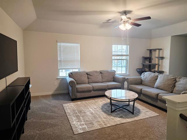 Building Photo - 10101 Sunnyview Ln