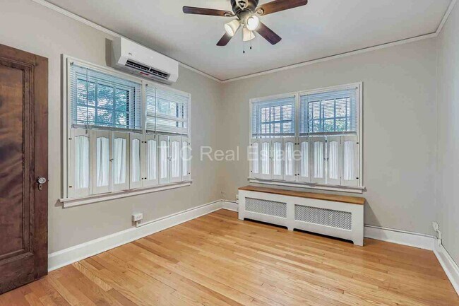 Building Photo - 1665 Jasmine St