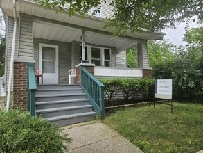 Building Photo - 1013 Celina Ave