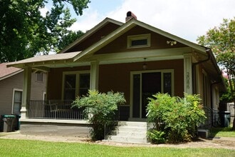 Building Photo - 2086 Lee Pl