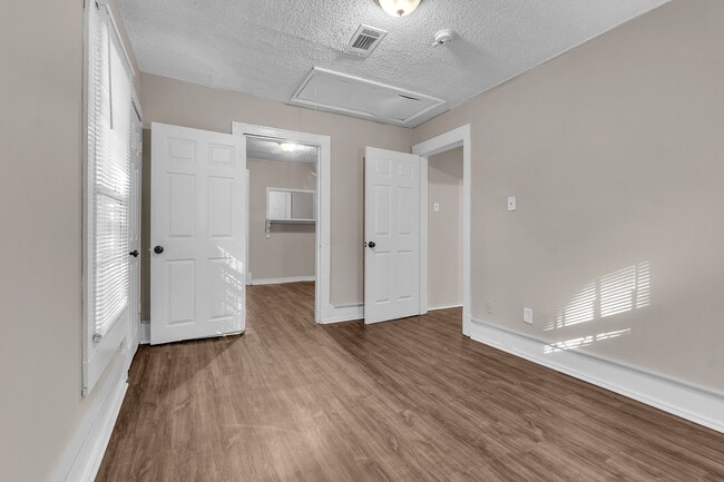 Building Photo - 481 Marianna St