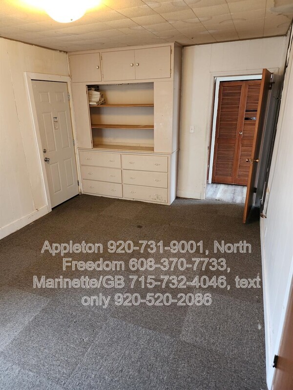 Building Photo - S7559 US-12