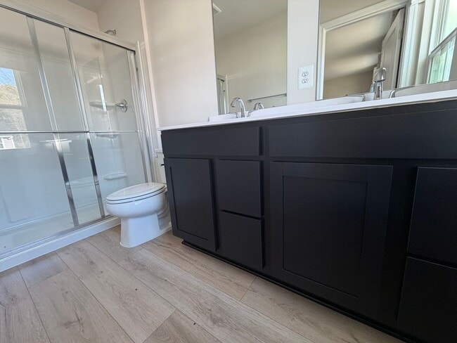 Building Photo - 59 Glacier Ave