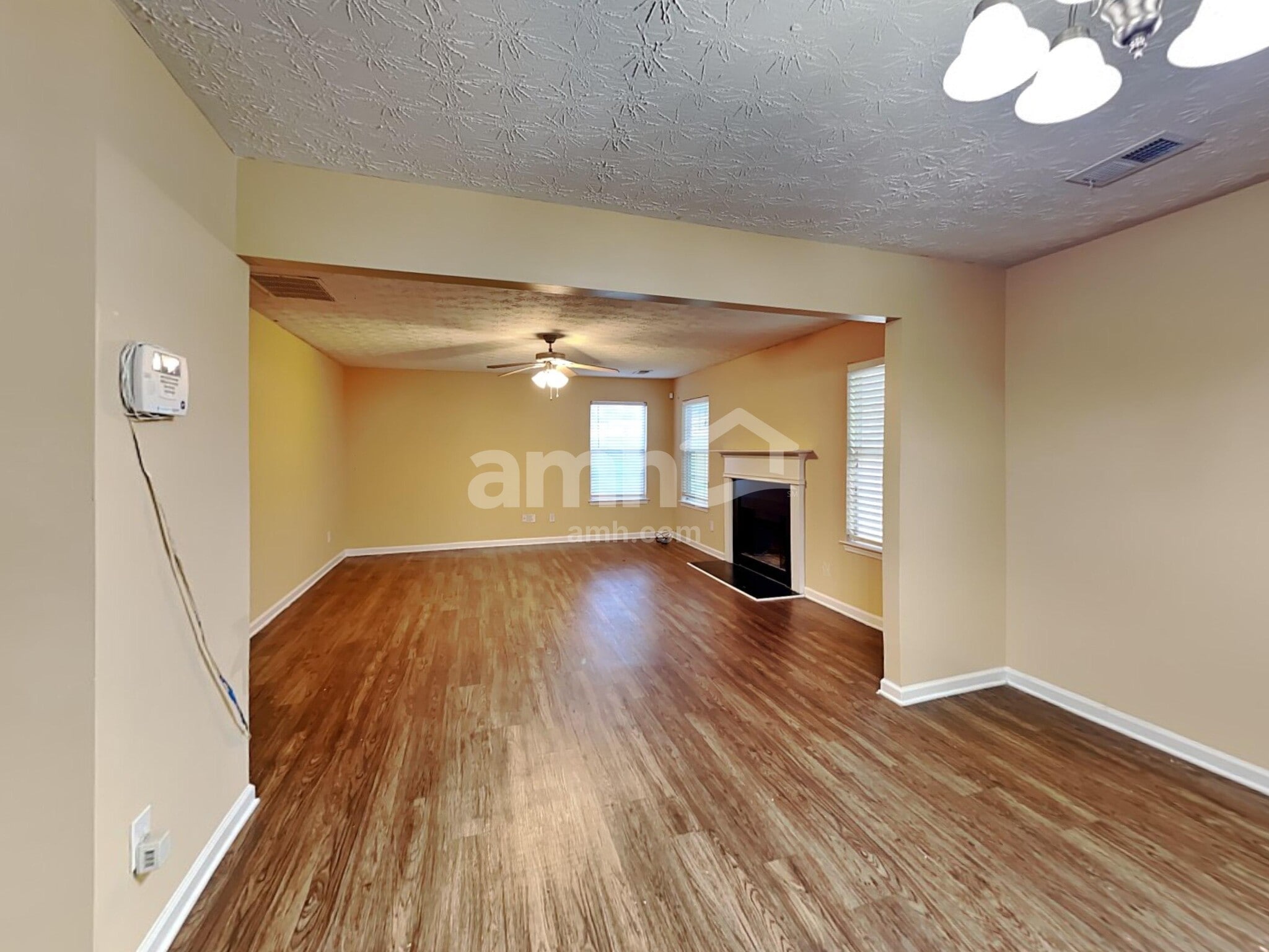 Building Photo - 221 Millstone Dr