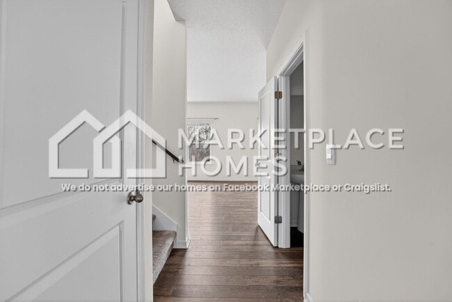 Building Photo - 12318 Hatmaker Ln