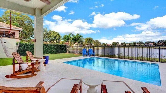 Building Photo - 8163 Alberti Dr