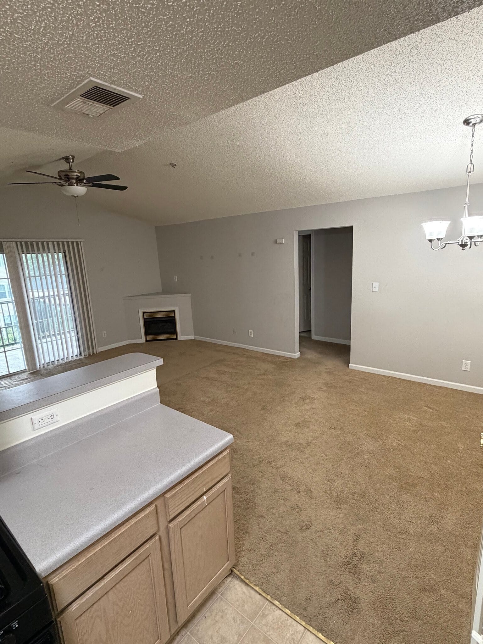 Building Photo - 811 Brassie Ln