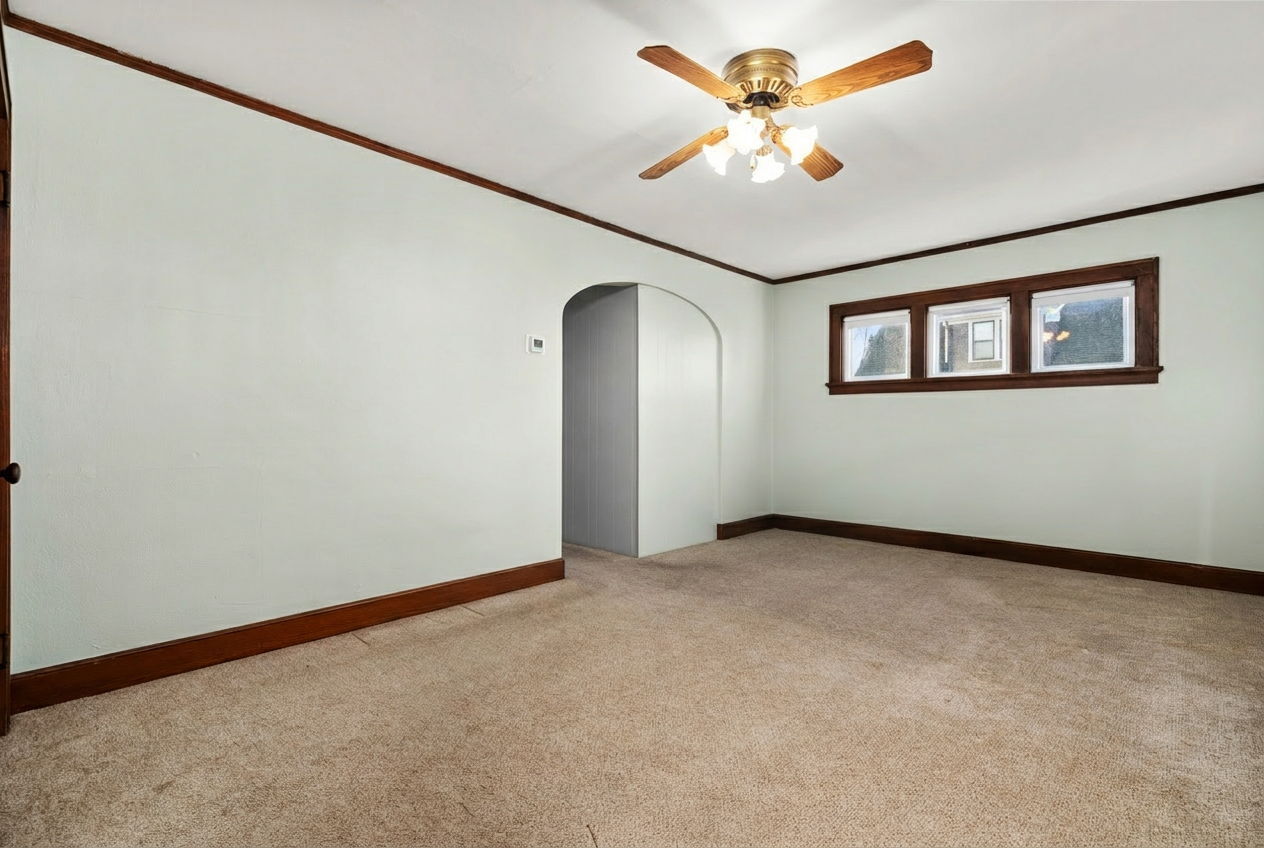 Living Room - 21 Farwell St