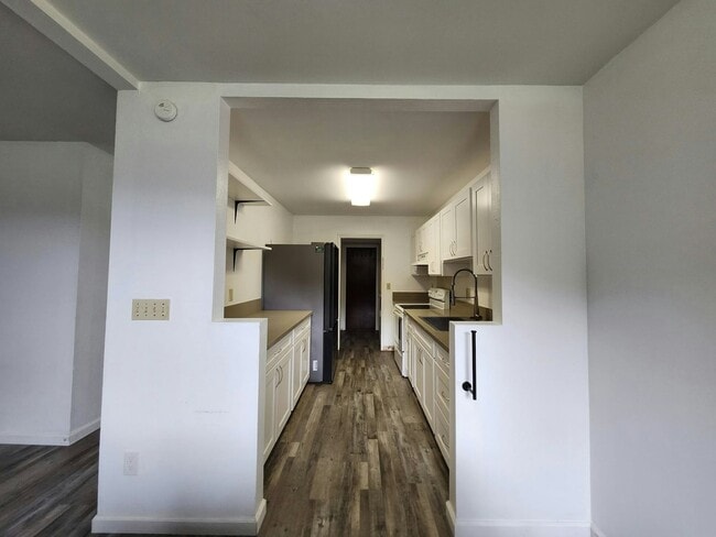 Building Photo - 2069 California Ave