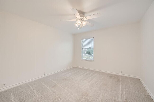 Building Photo - 20840 Silverbell Ln