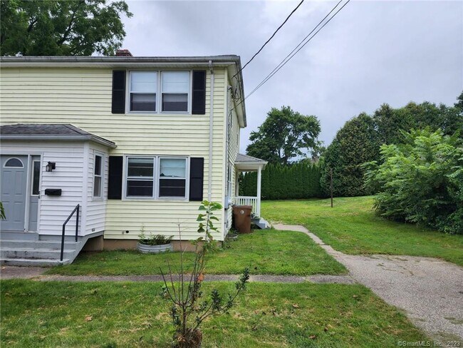 Primary Photo - 68 Geissler Dr